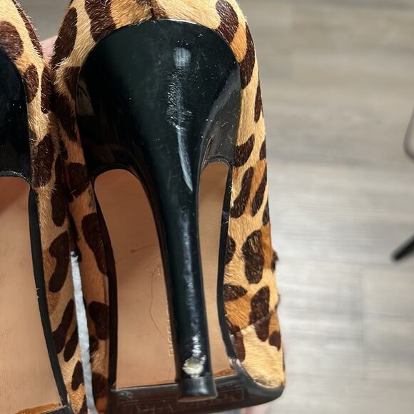 Max Studio Leopard Pump Heels Size 8.5 - Picture 7 of 7